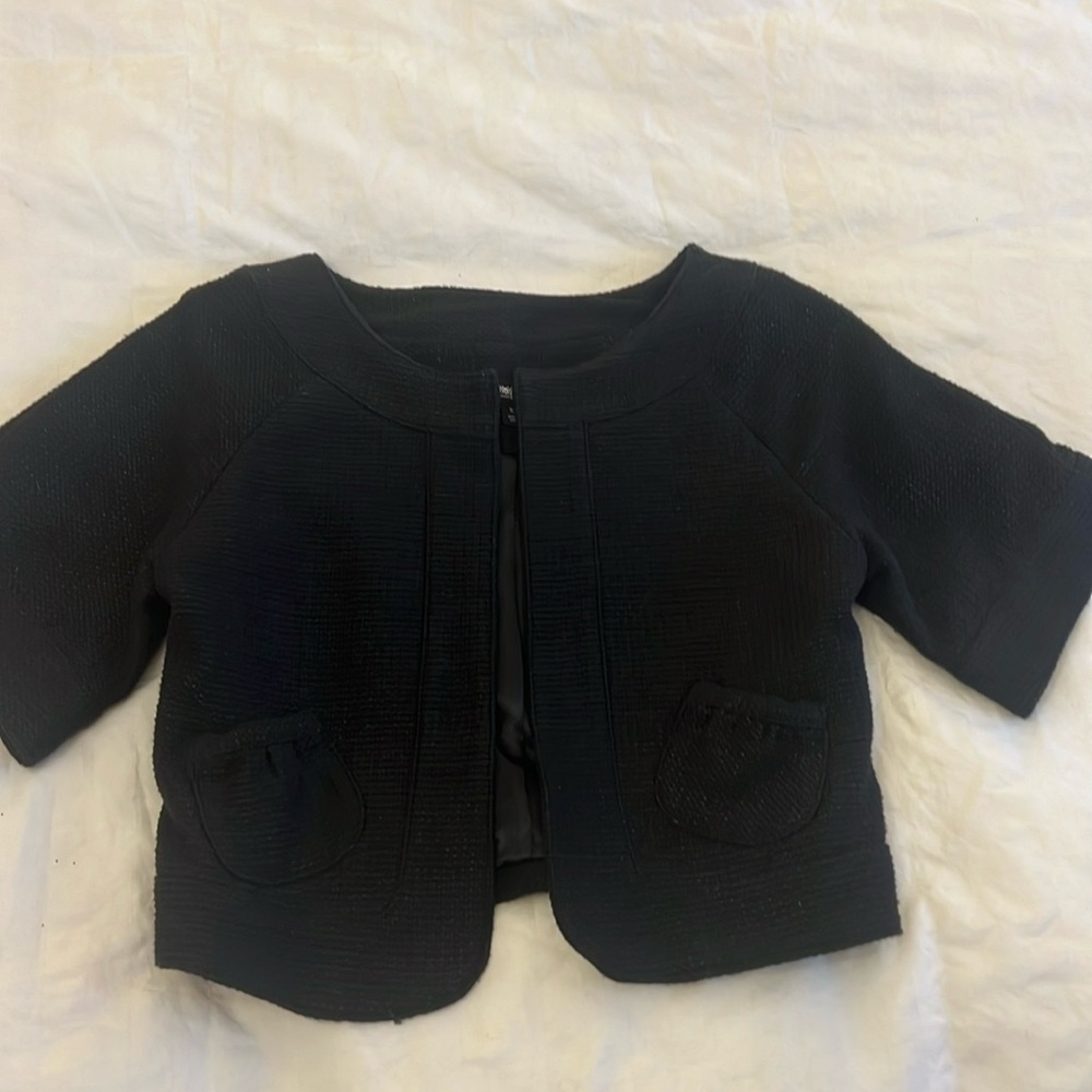 Missimo Shrug